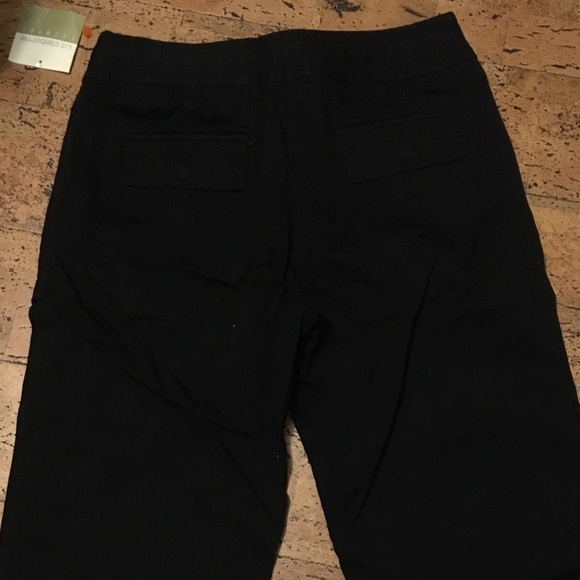 Liz Claiborne Black Crop Pants, Never Worn - Picture 8 of 8